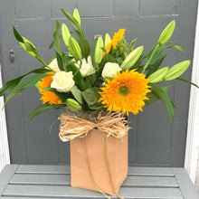 Load image into Gallery viewer, Flowers