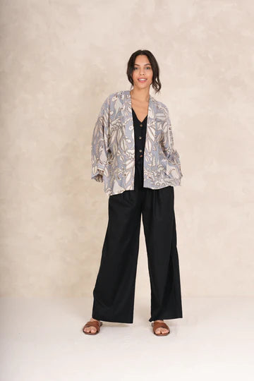 One Hundred Stars Sphinx Grey Kimono